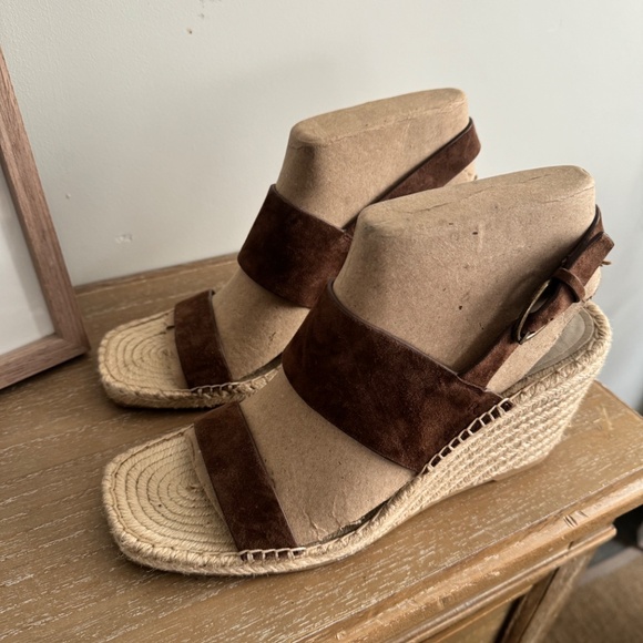 Banana Republic brown Suede Espadrille Wedges - Picture 2 of 3